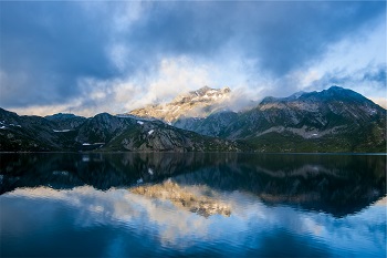 Seen in der Schweiz Anleitung Bild unten unsplash.com, Alberto Restifo Seen in der Schweiz Anleitung Bild unten unsplash.com, Alberto Restifo
